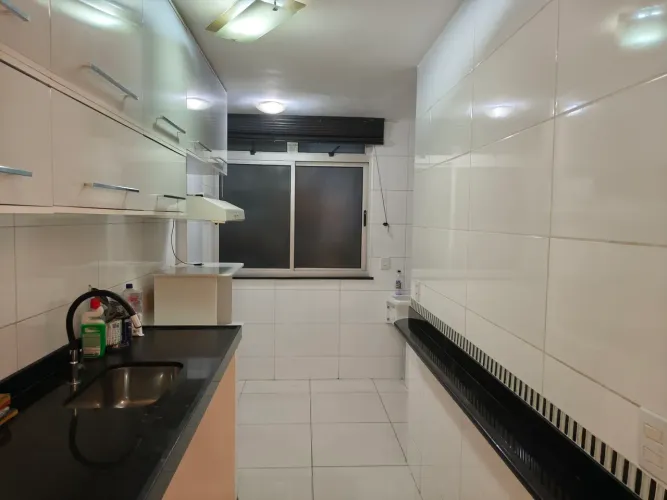3 Quartos | Andar Alto | Vista Livre para Praça arborizada| Porteira Fechada