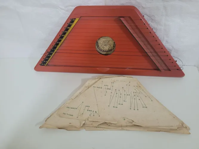 Mini Arpa ou Cítara anos 80