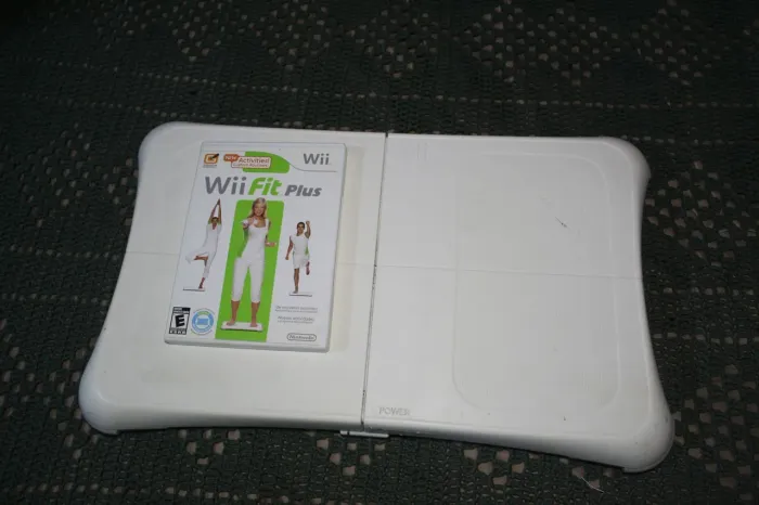 Wii Balance Board + Jogo Wii Fit Plus