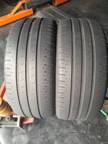 Par de pneus seminovos 205/40/17 originais da Goodyear 307 cada