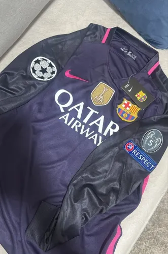Camisa Barcelona 2016-17, Patch Mundial 2015, Configurada para jogo de Champions, MESSI 10
