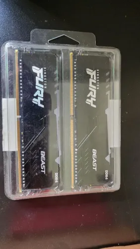 Memória RAM DDR4 RGB Kingston Fury 64gb (2x32gb) NOVO! Usado Somente para Testes