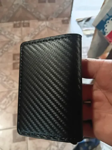 Carteira Porta-Cartões Slim Antifurto com textura de fibra de carbono e bloqueio RFID