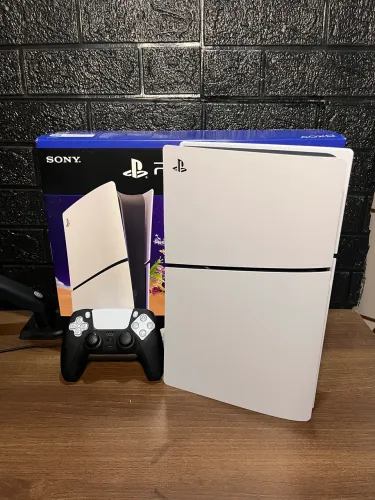 PlayStation 5 slim com jogos
