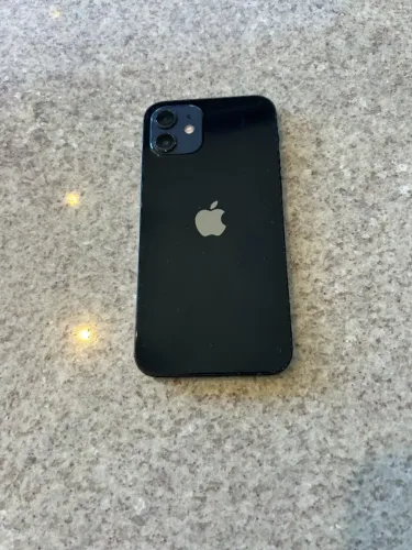 iPhone 12 128GB - Impecável! Única dona + película + capinhas + carregador - R$1900