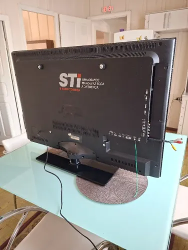 Tv STI 40 polegadas