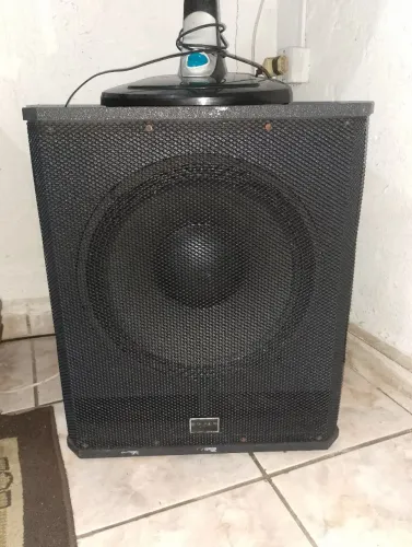 Sub grave DONNER 15 polegadas