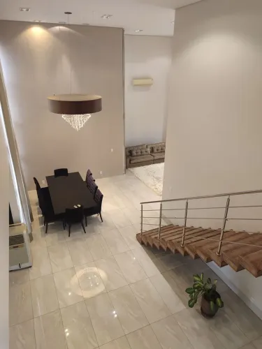Casa em Condomínio com 4 Quarto(s) e 6 banheiro(s) para Alugar, 556 m² por R$ 15053 / Mês