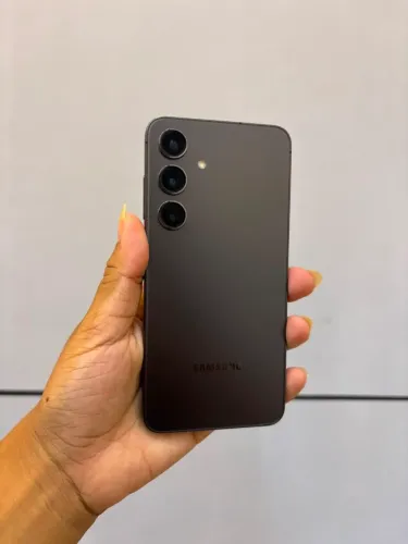 Celular S24 seminovo