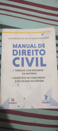 Manual de Direito Civil - Questões de concurso, exame e tabelas com resumo de materia