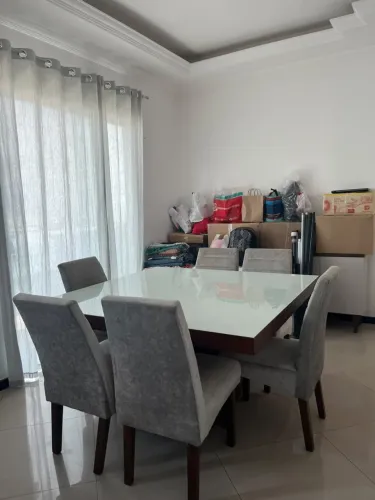MESA DE JANTAR - 6 LUGARES