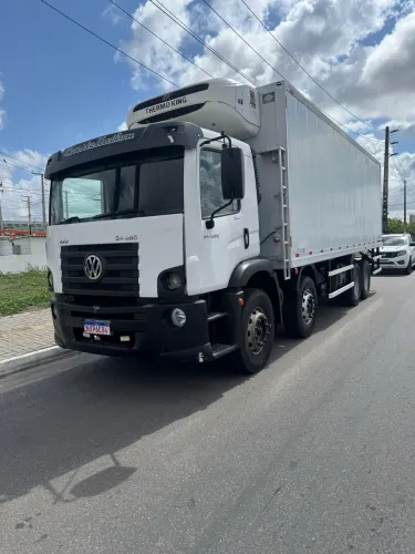 Caminhão bi-truck Volkswagen 24250 costelation