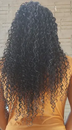 Cabelo humano cacheado 