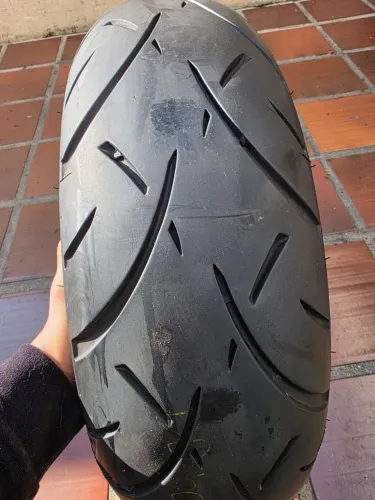 Pneu 180 60 R16 Metzeler ME888 Marathon Ultra original semi novo
