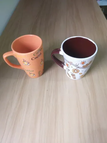 2 Canecas Decoradas Xantia e Kook em Perfeito Estado