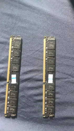 Vende-se 2 pente de memória RAM de 8gb