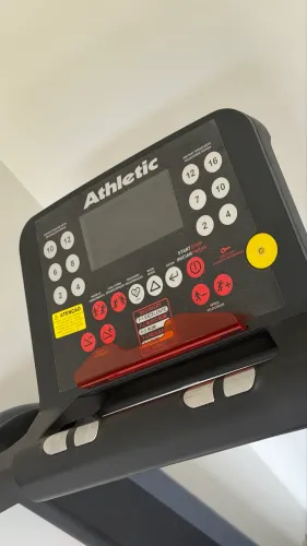 Esteira Ergométrica Athletic Performance 710t 16 Km/H 220V