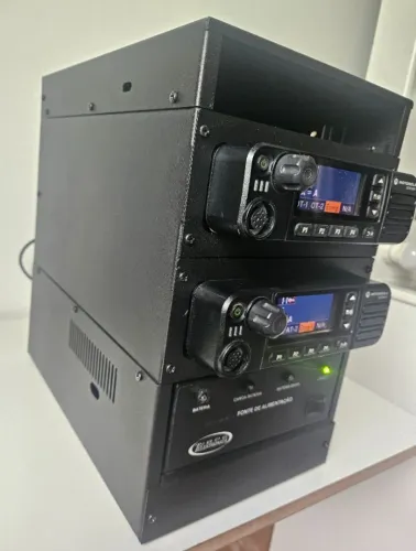 REPETIDORA MOTOROLA DGM 8500 VHF