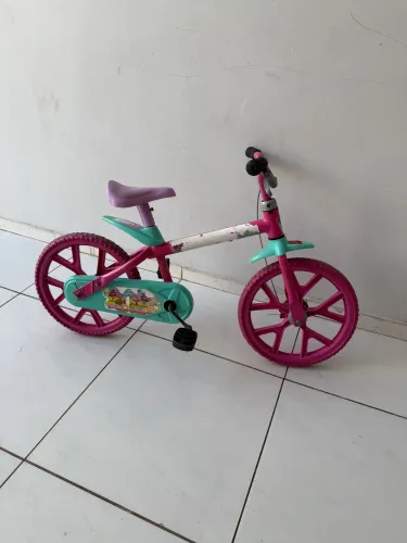 Vendo bike infantil usada
