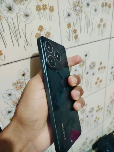Realme c61 em bom estado de uso
