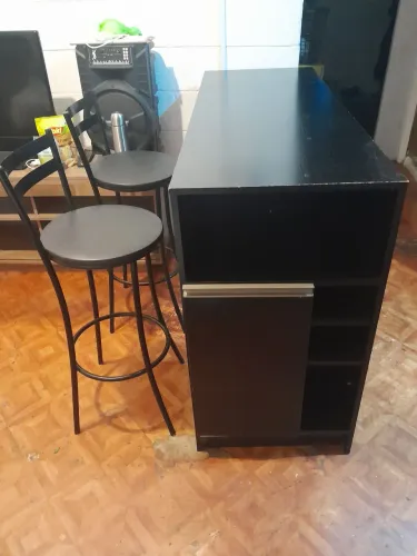 Bancada +2 banquetas