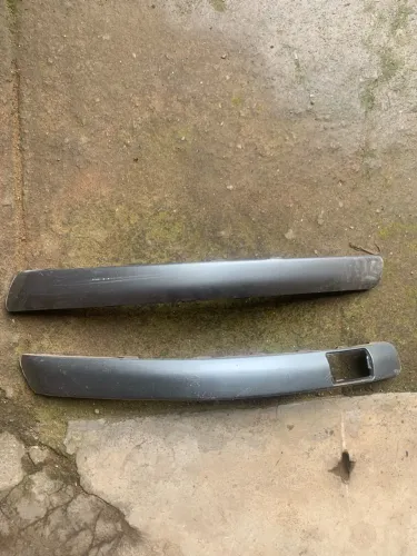 Par de frisos para choque dianteiro Fiat Stilo