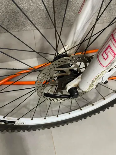 Vendo Bicicleta Mosso Aro 26 - Relação Shimano Altus 27 Marchas