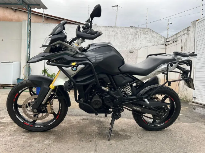 BMW 310gs. Muito conservada. 