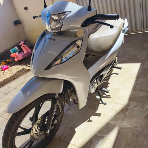 Biz 125 nova (5 meses de uso) única dona