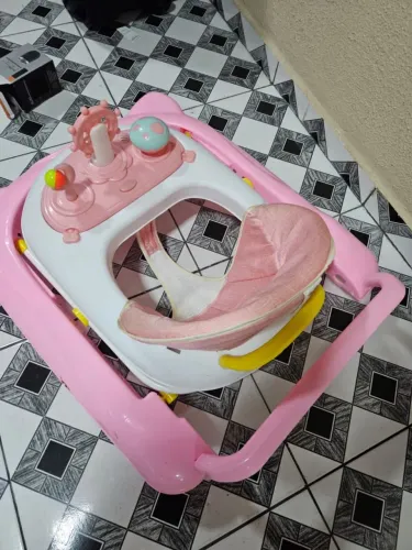 Andaja para menina