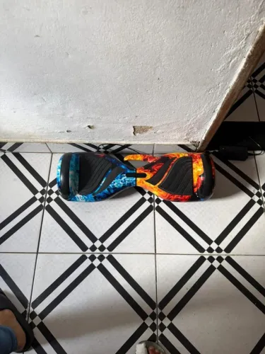 Hoverboard novo, marcad de uso só em baixo (normal)