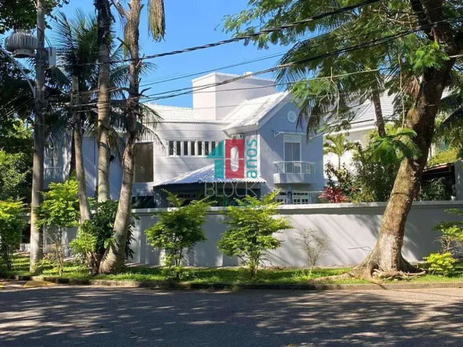 Recreio dos Bandeirantes | Casa de Condomínio 8 quartos, sendo 4 suites