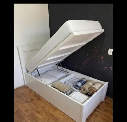 Cama solteiro com baú acoplado