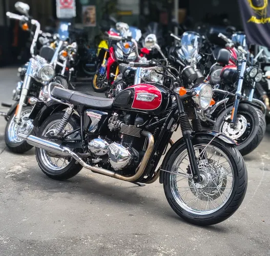 Triumph Bonneville T 100 