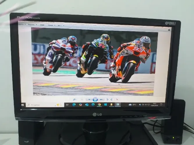 Monitor LG Flatron W2053TQ 20 Polegadas Tela Widescreen LCD 60HZ Excelente Estado !!