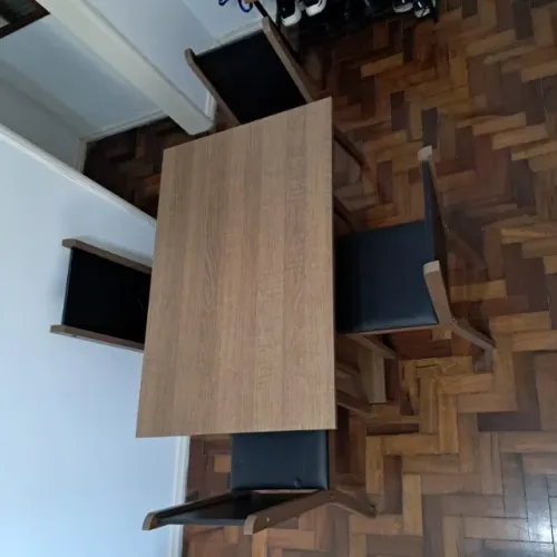 Conjunto Mesa de Jantar MDF com 4 Cadeiras