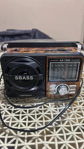 Rádio Portátil Retrô Kapbom KA-1088 - AM/FM, USB, Vintage