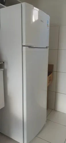 Geladeira semi nova