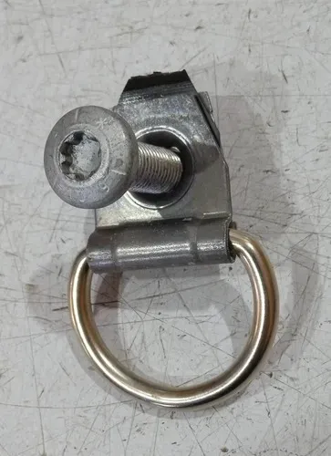 Gancho Do Porta Malas Mercedes E300 2020