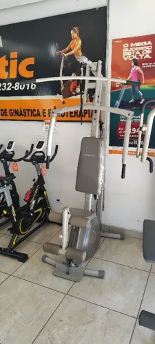 Estação musculação Athletic 200M academia ginástica