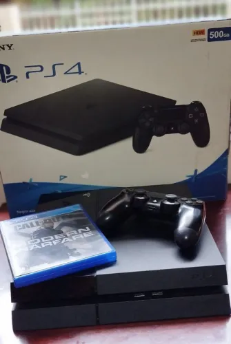 PlayStation 4 slim 