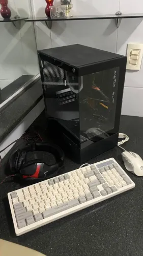 Pc gamer Core i7 8 geração, 8gb memoria ddr4, ssd 350gb, placa mae asrock, fonte 500w real