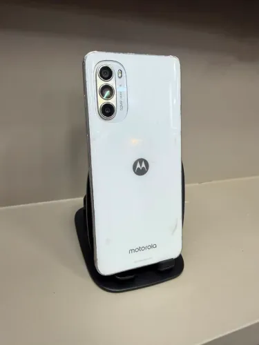 MOTOROLA G52