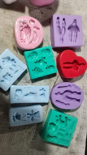 Vendo forminhas de silicone aparti de 10 reais