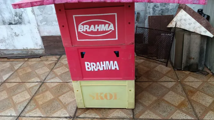 3 engradados de 600ml e 1 engradado Coca 1L