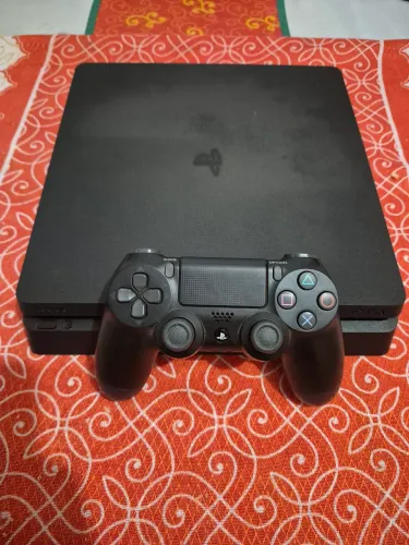 PlayStation 4 slim 1tb desbloqueado 12.52 1 controle + todos os cabos