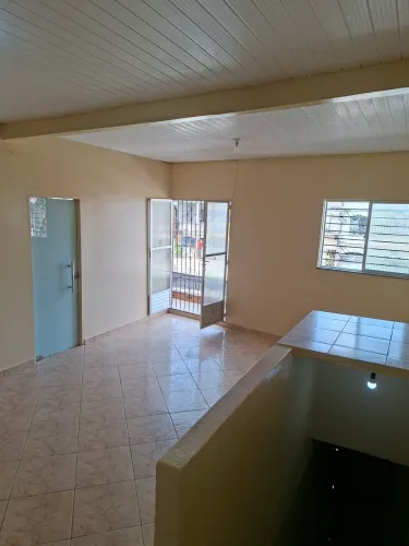 Alugo casa nos Altos, 03 quartos