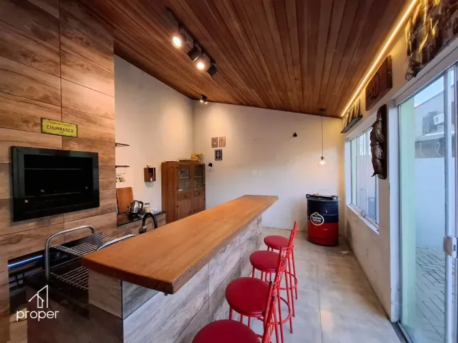 Casa com 2 dormitórios à venda no bairro Liberdade - Pelotas