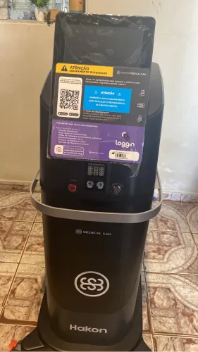 Máquina de Laser Hakon
