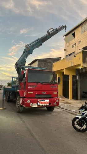 vendo caminhão cargo munck